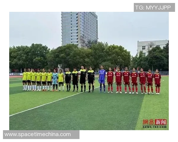 蓝黄足球球星驰骋绿茵逐梦世界赛场闪耀无限风采